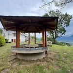 Casa Els Escolls リェス